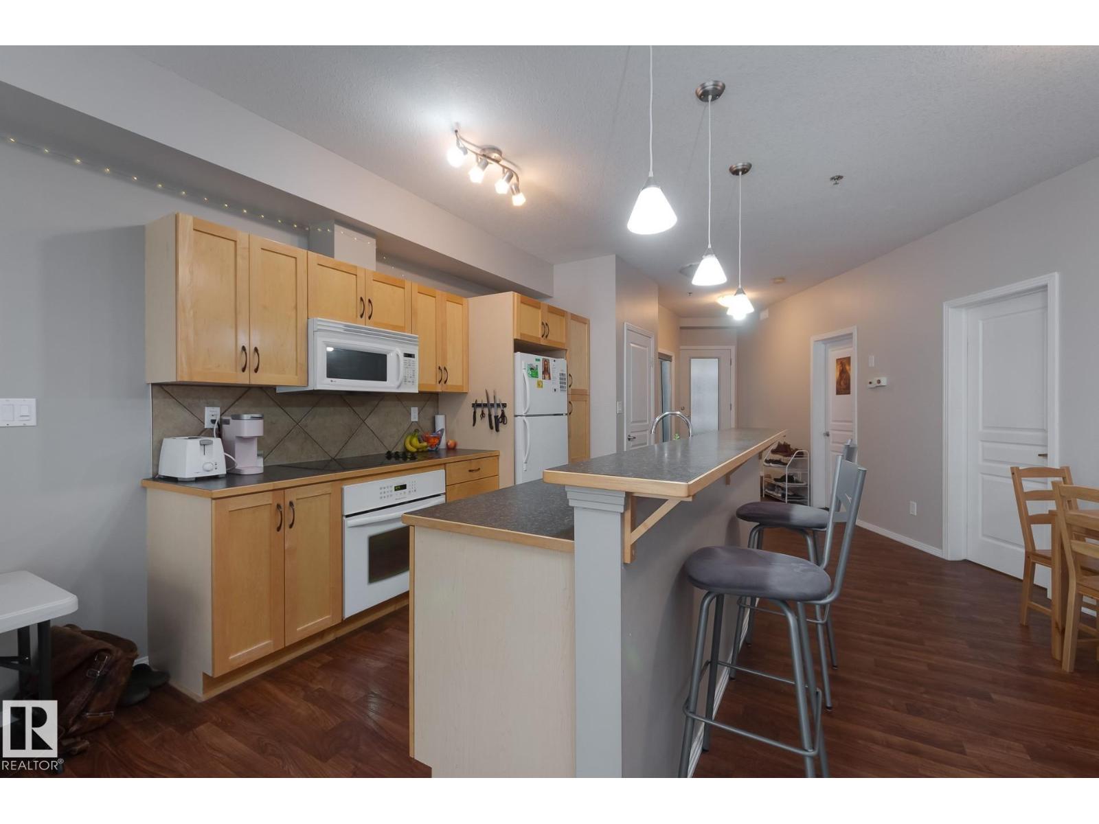 #162 4823 104A ST NW, Edmonton