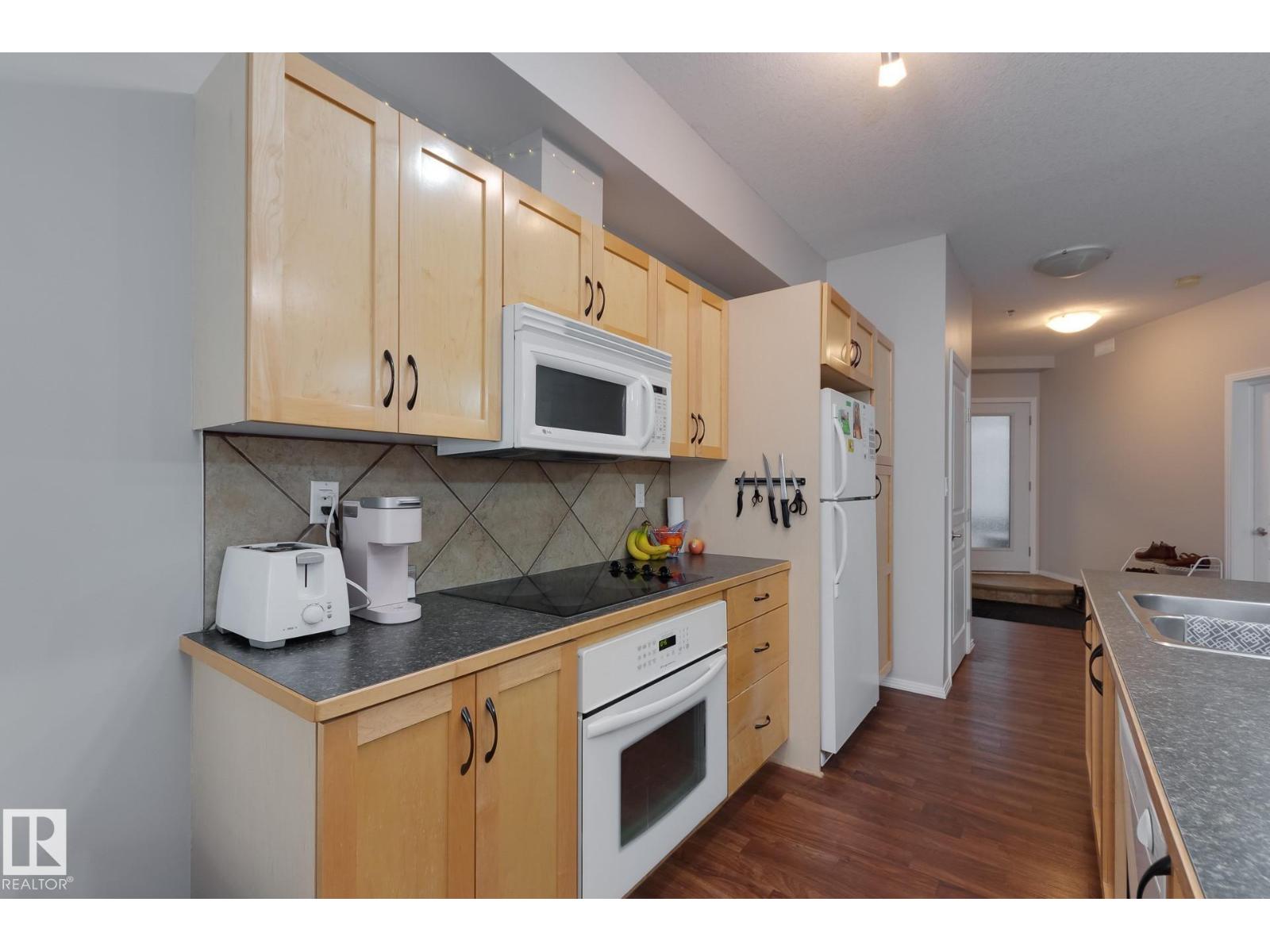 #162 4823 104A ST NW, Edmonton