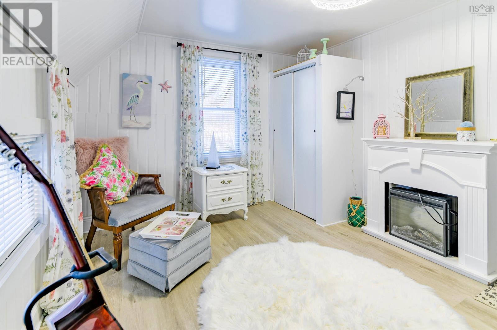 Property 36 of 41 of 201 Main Street