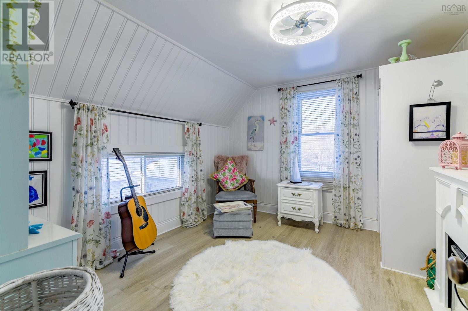 Property 35 of 41 of 201 Main Street