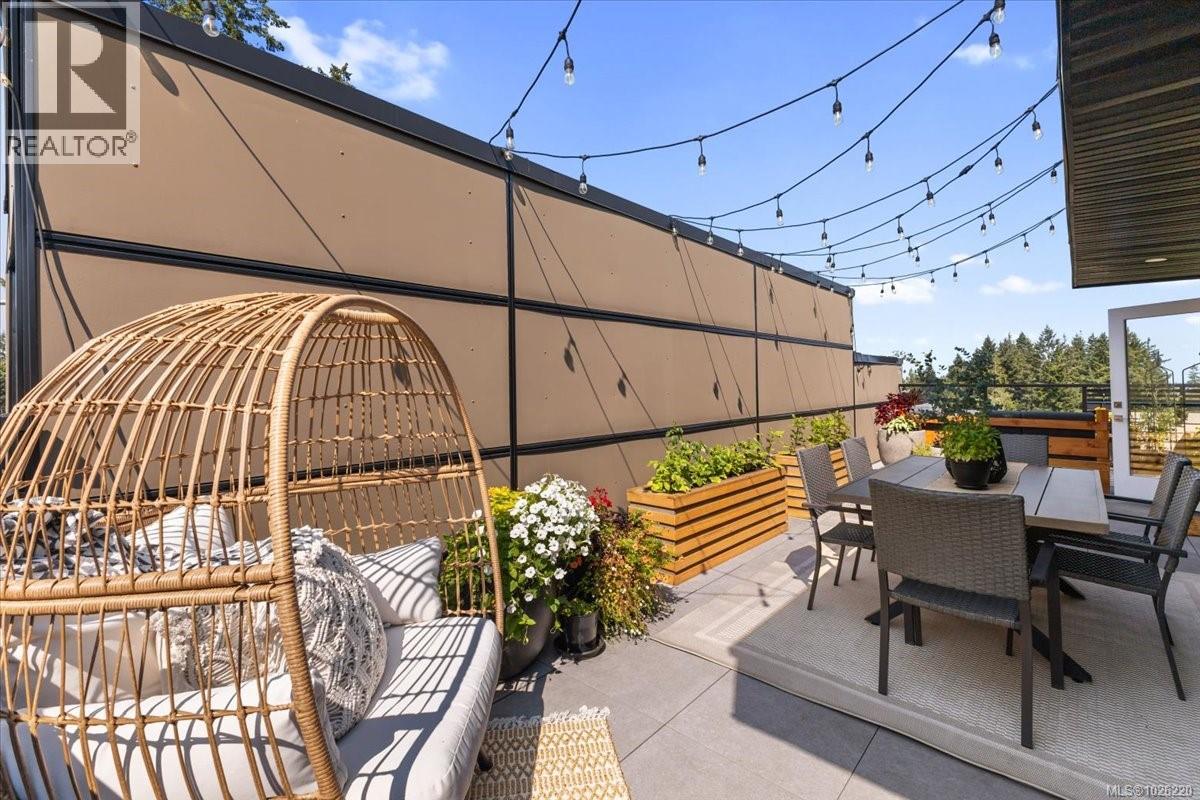 102 5711 Vanderneuk Rd, Nanaimo