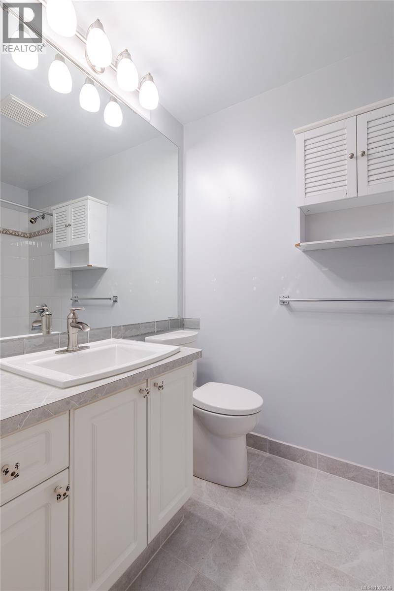 113 5650 Edgewater Lane, Nanaimo