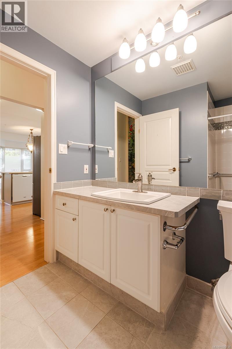 #113 5650 Edgewater Lane - 20