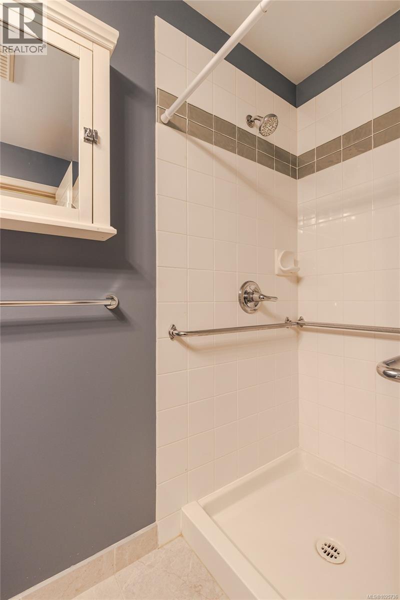 #113 5650 Edgewater Lane - 21