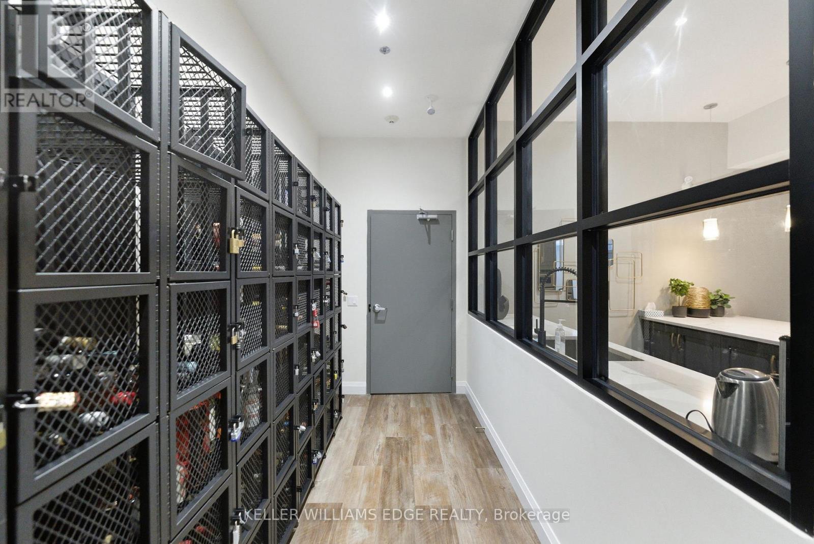 Single Family House for Sale in    REDFERN AVENUE Hamilton (Mountview) 