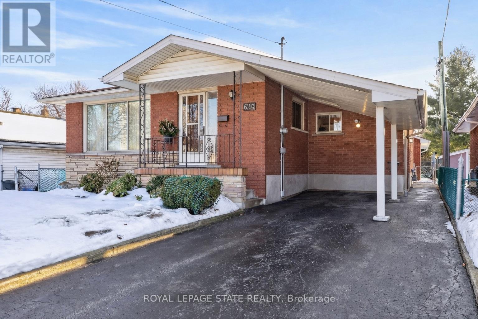 624 SEVENTH AVENUE - Photo 3 of 45, Hamilton (Macassa), Ontario