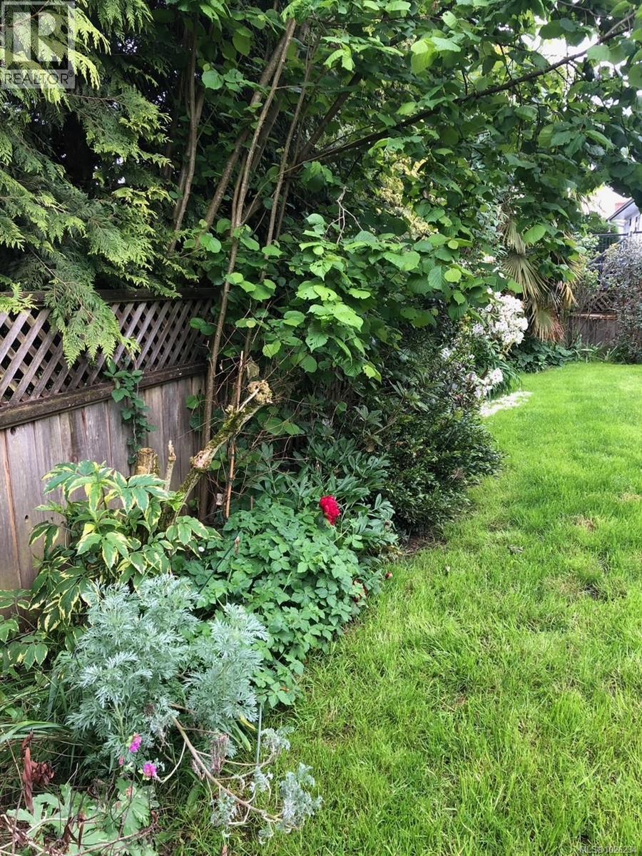 1117 Clarke Rd, Central Saanich