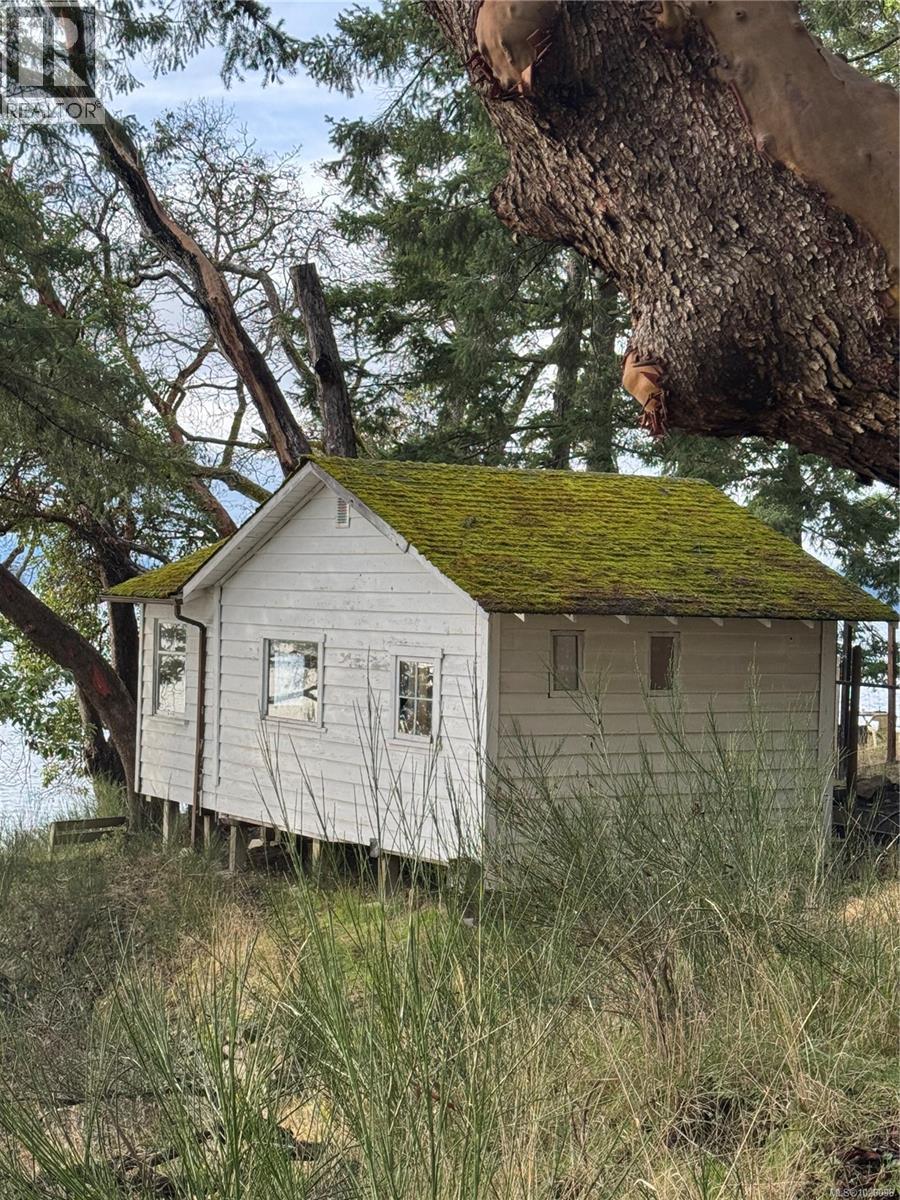  171 McGill Road, Salt Spring