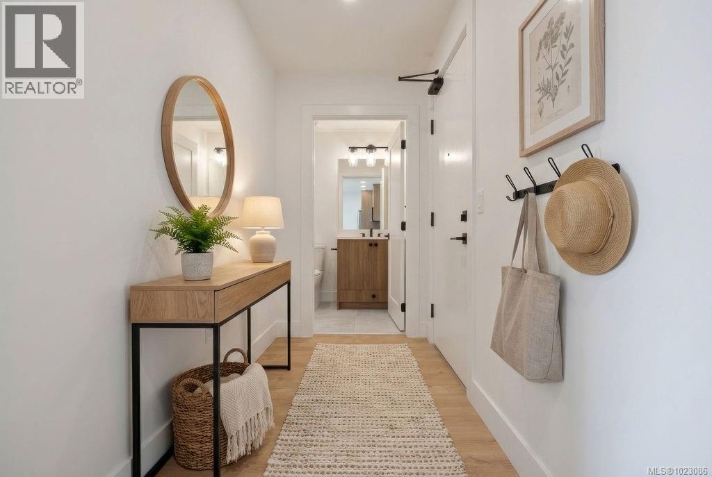 #205 201 Dogwood Dr - 2