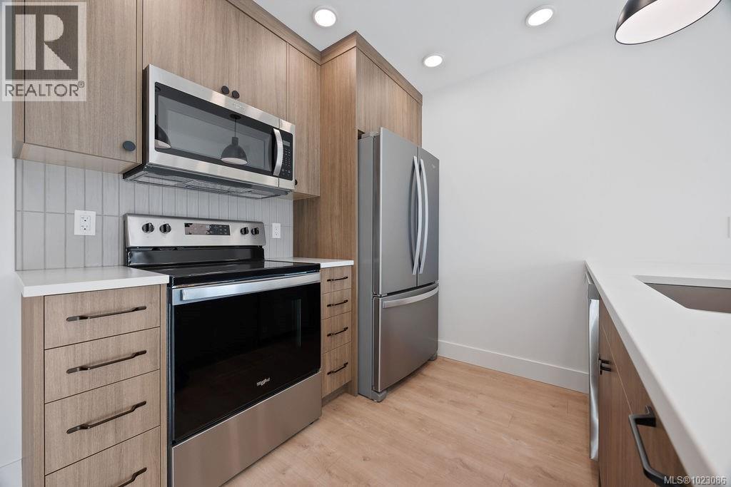 #205 201 Dogwood Dr - 9