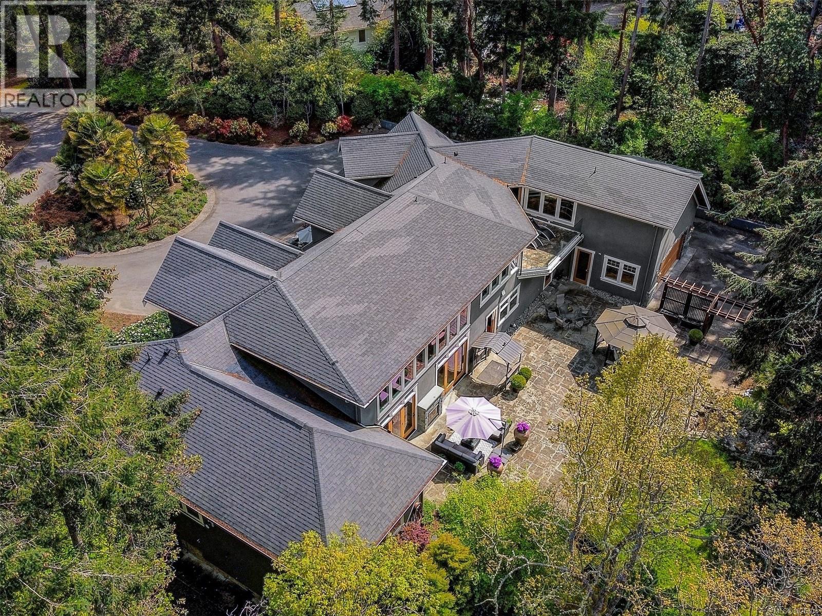 2615 Queenswood Dr - 5