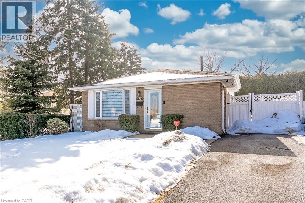 33 GEMINI Drive - Main photo, Hamilton, Ontario