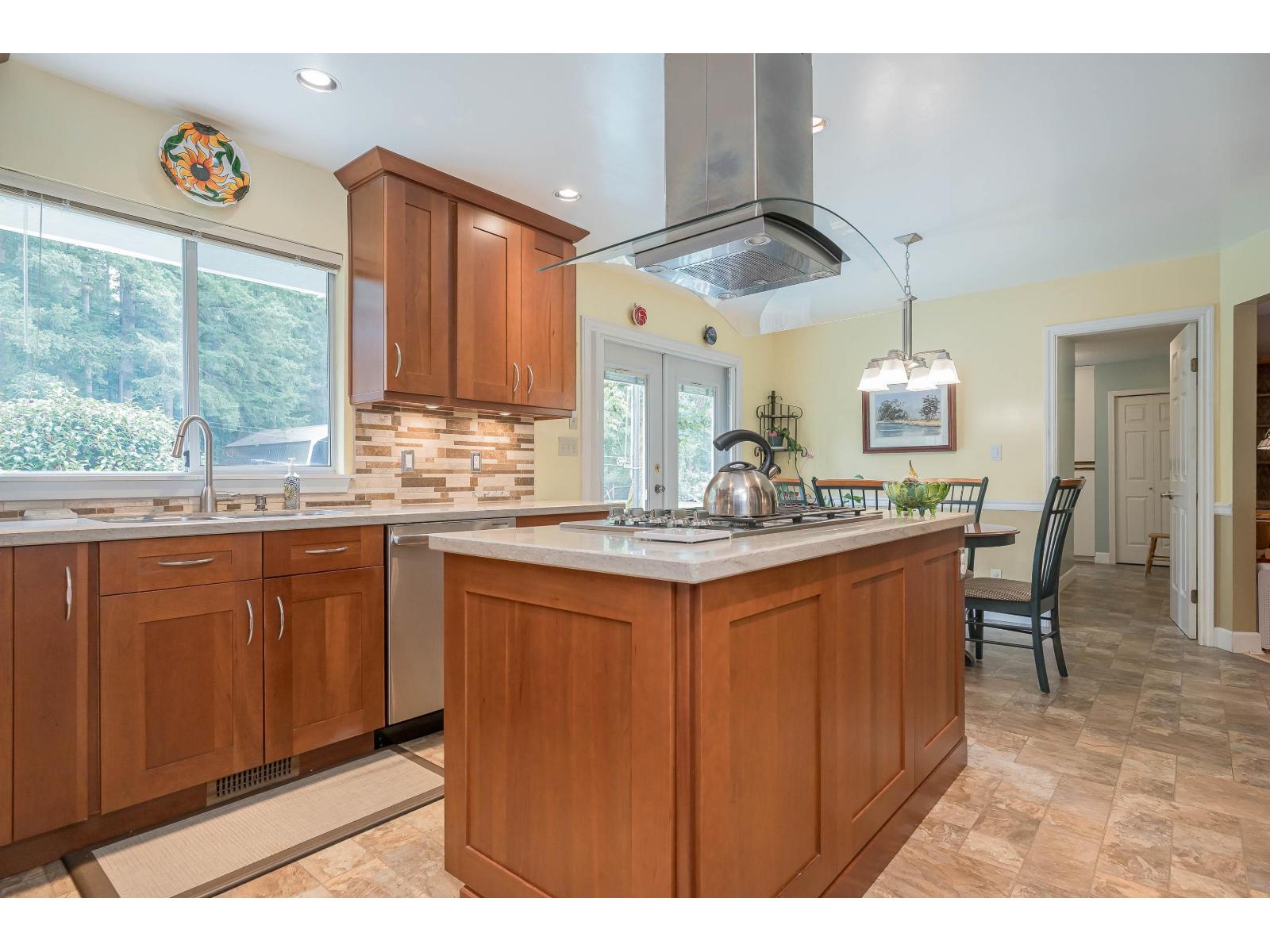 2572 204 STREET, Langley