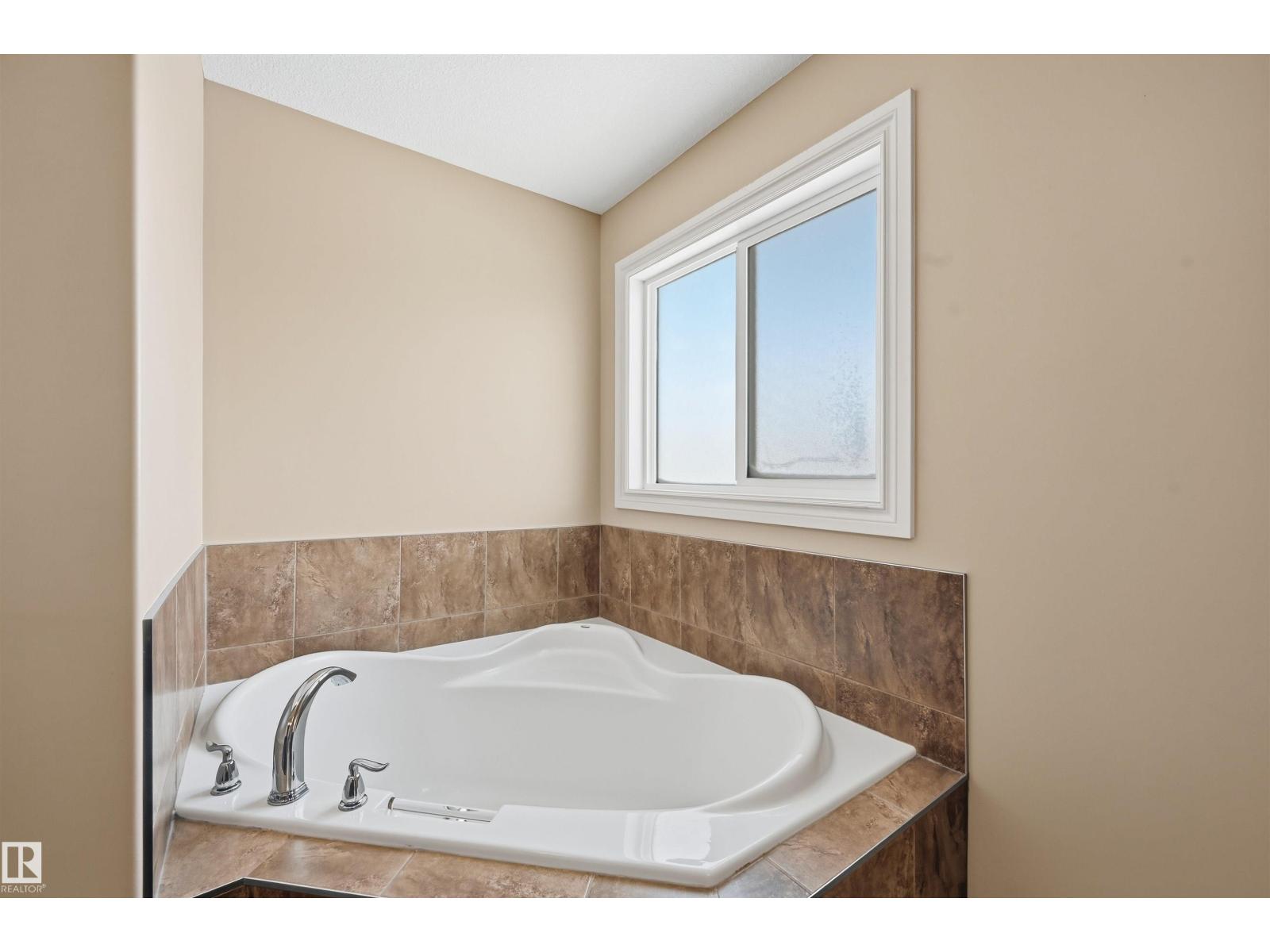 753 173B ST SW, Edmonton