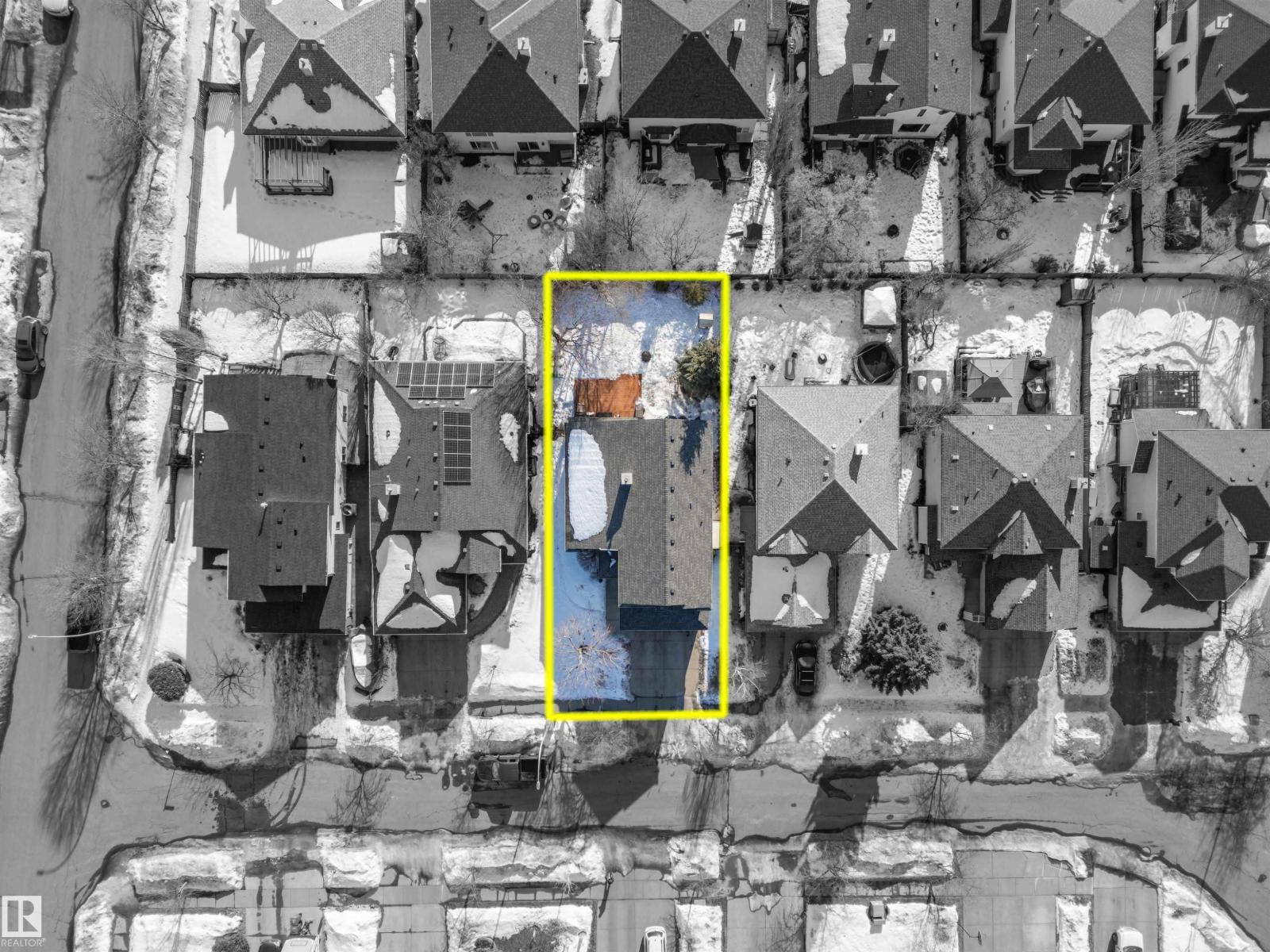 16 DESEVIGNY PL, St. Albert