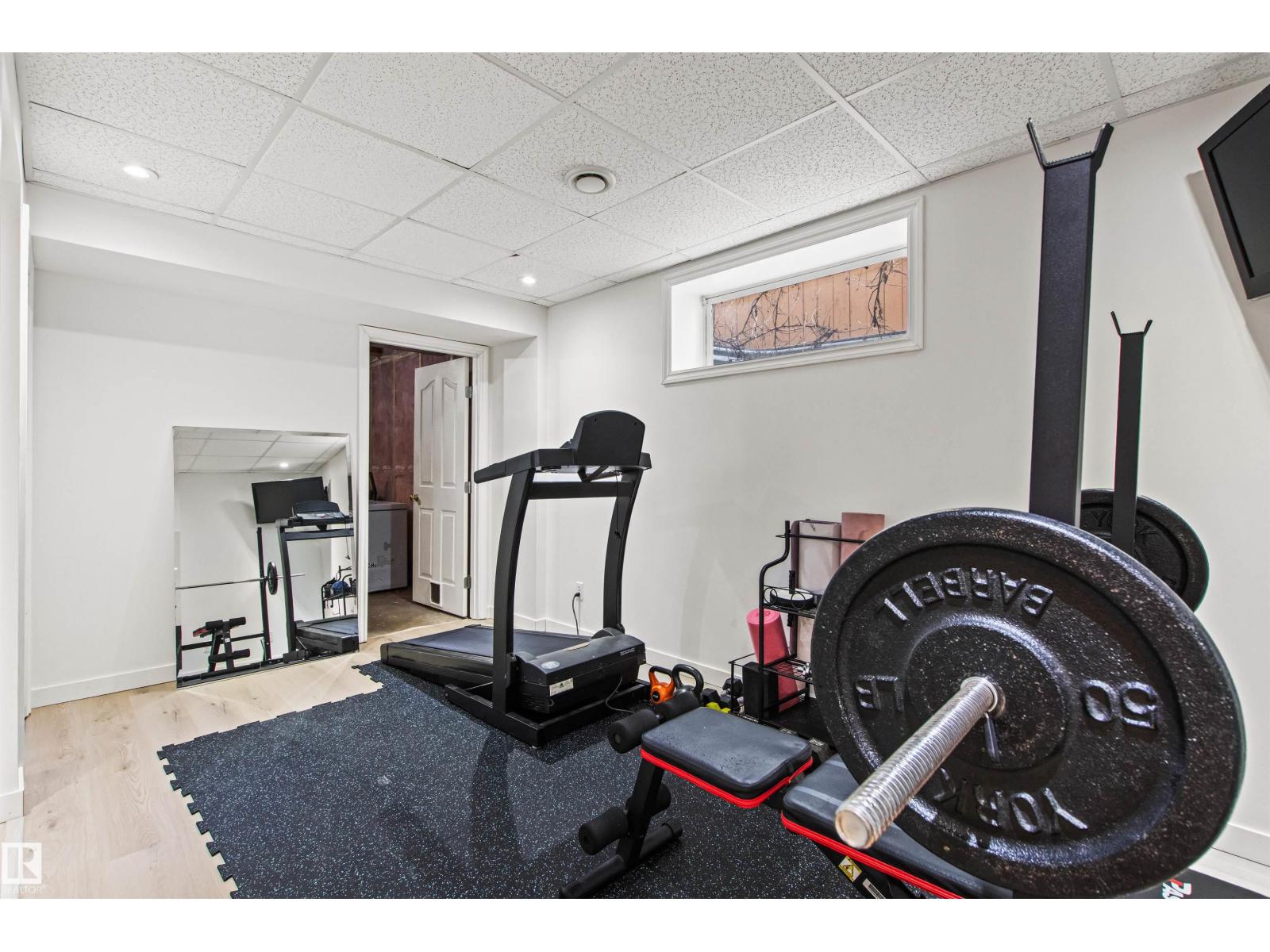 16 DESEVIGNY PL, St. Albert