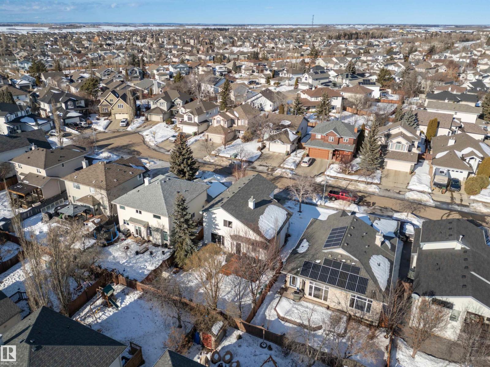 16 DESEVIGNY PL, St. Albert