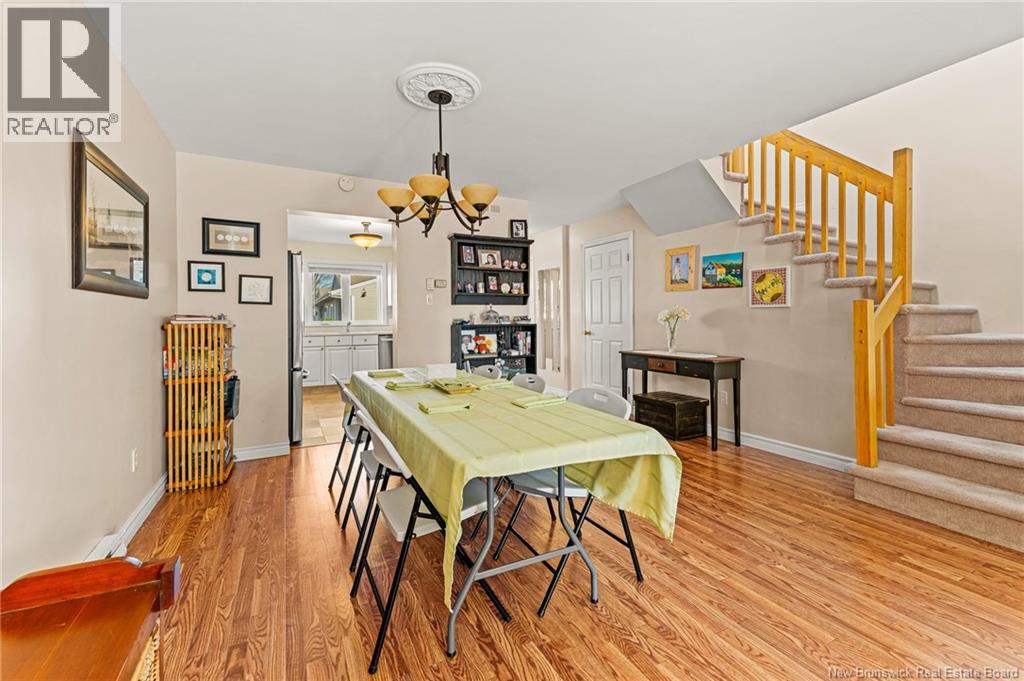 #111 208 VIRGINIA - 18