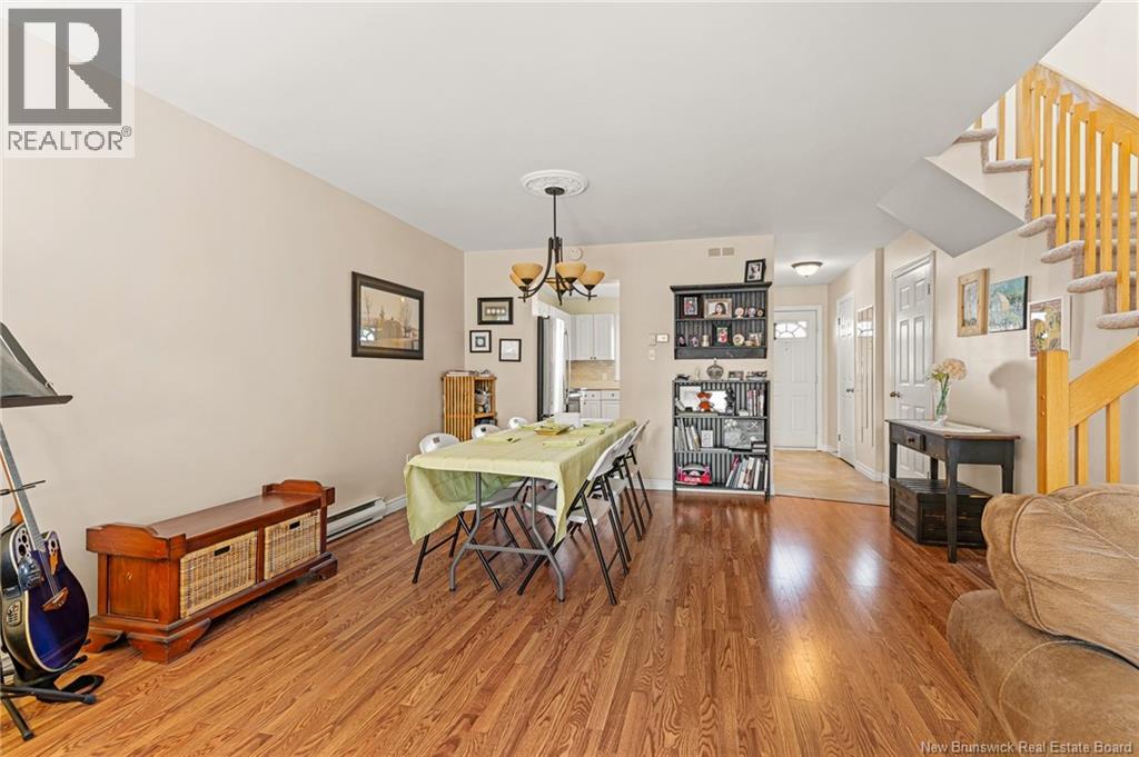 #111 208 VIRGINIA - 19