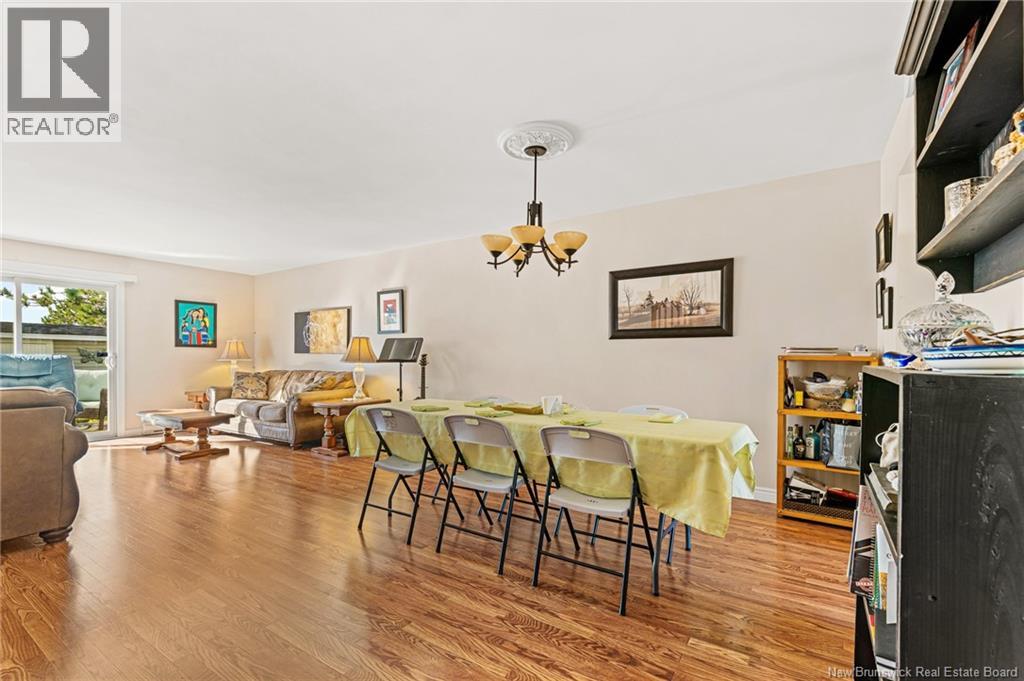 #111 208 VIRGINIA - 17