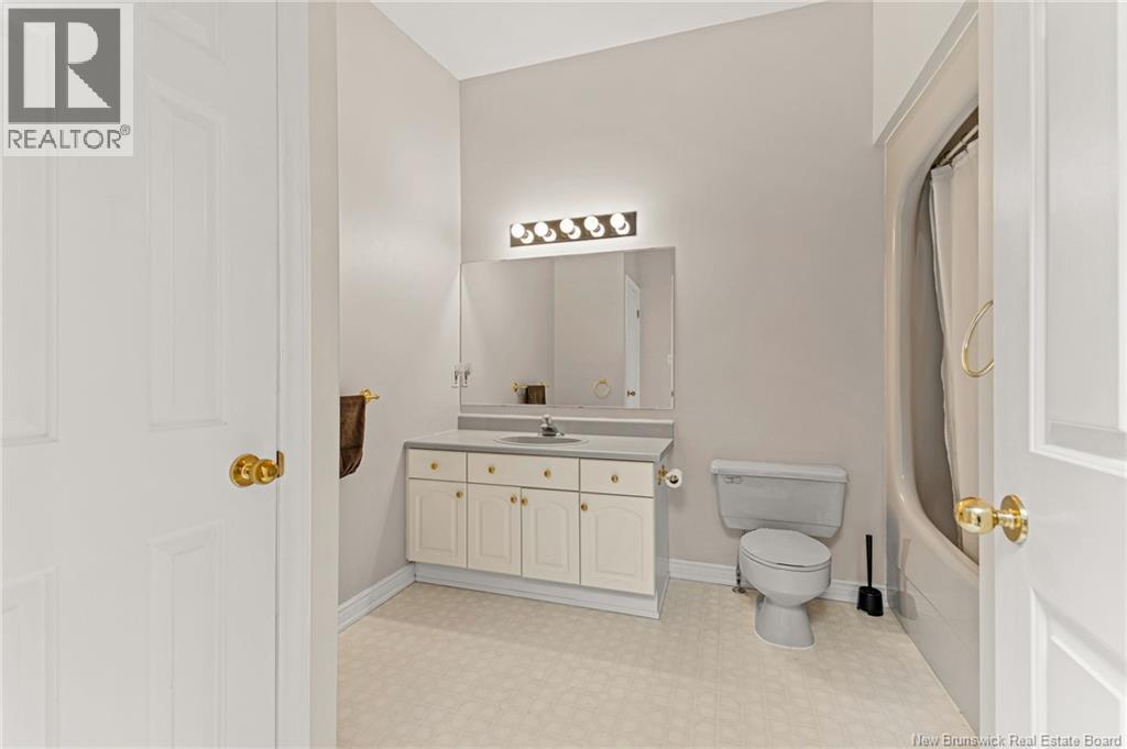 #111 208 VIRGINIA - 30