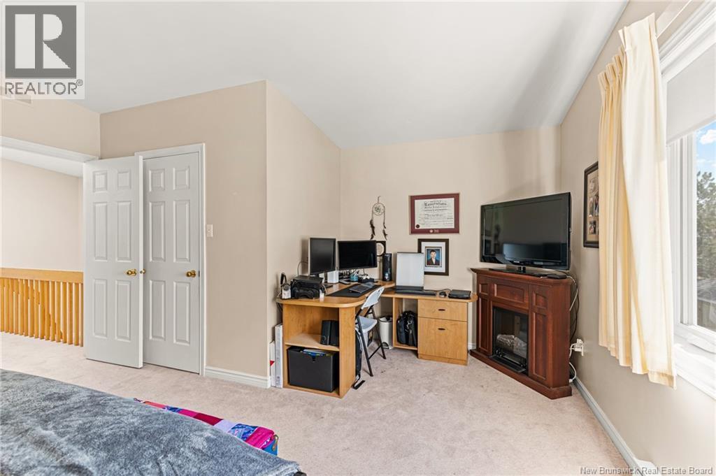 #111 208 VIRGINIA - 29