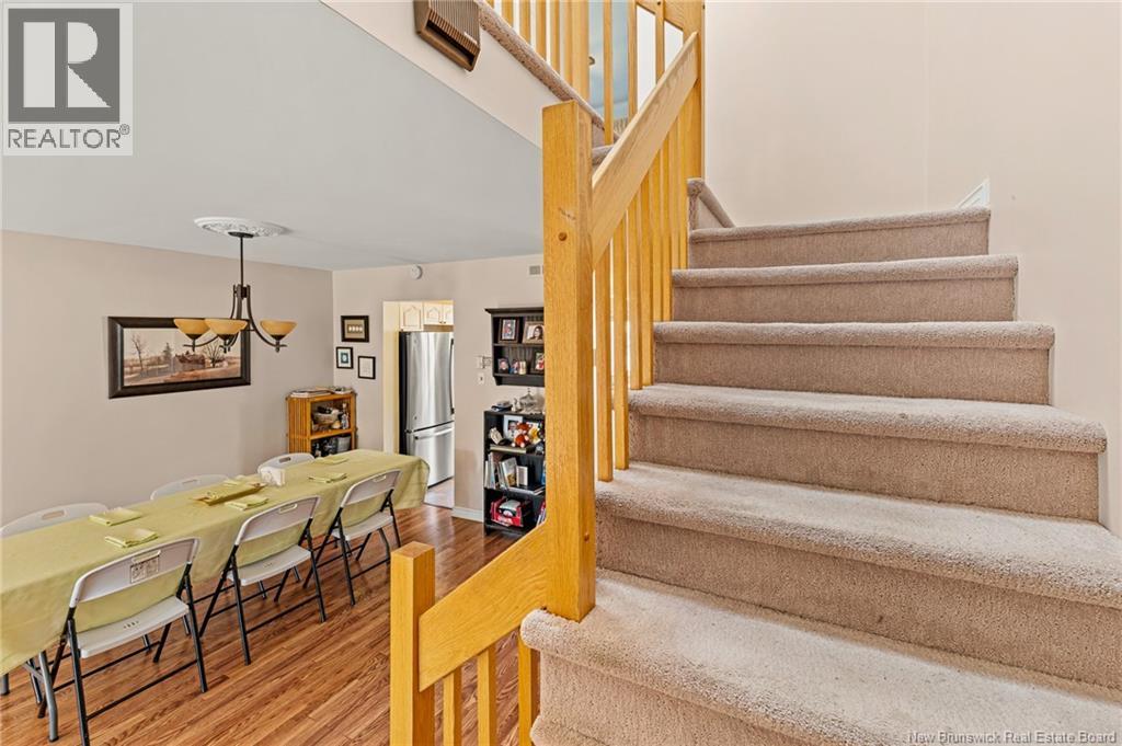 #111 208 VIRGINIA - 24