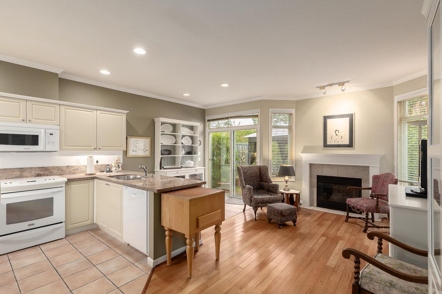 74 14909 32 AVENUE - Photo 4 of 40, Surrey, British Columbia