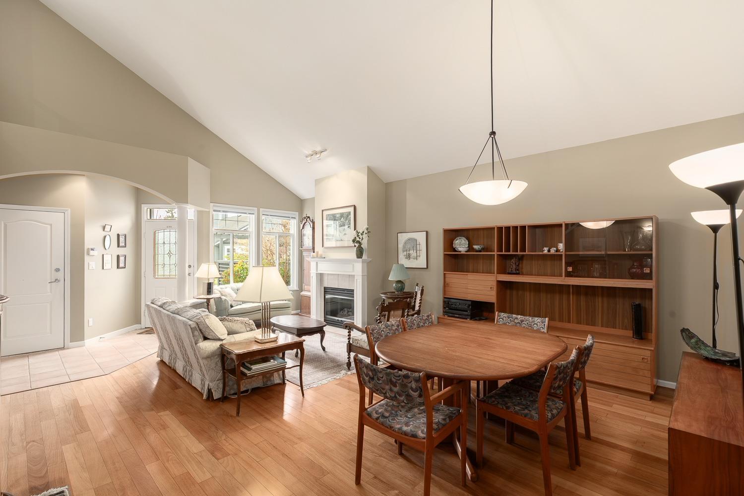 74 14909 32 AVENUE - Photo 3 of 40, Surrey, British Columbia