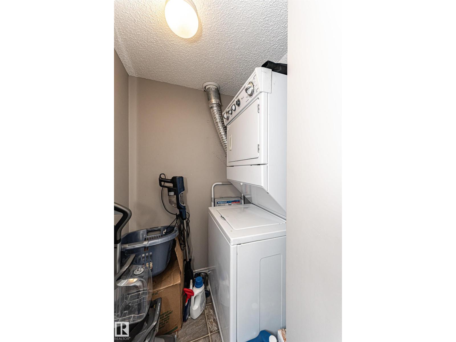 #103 13825 155 AV NW, Edmonton