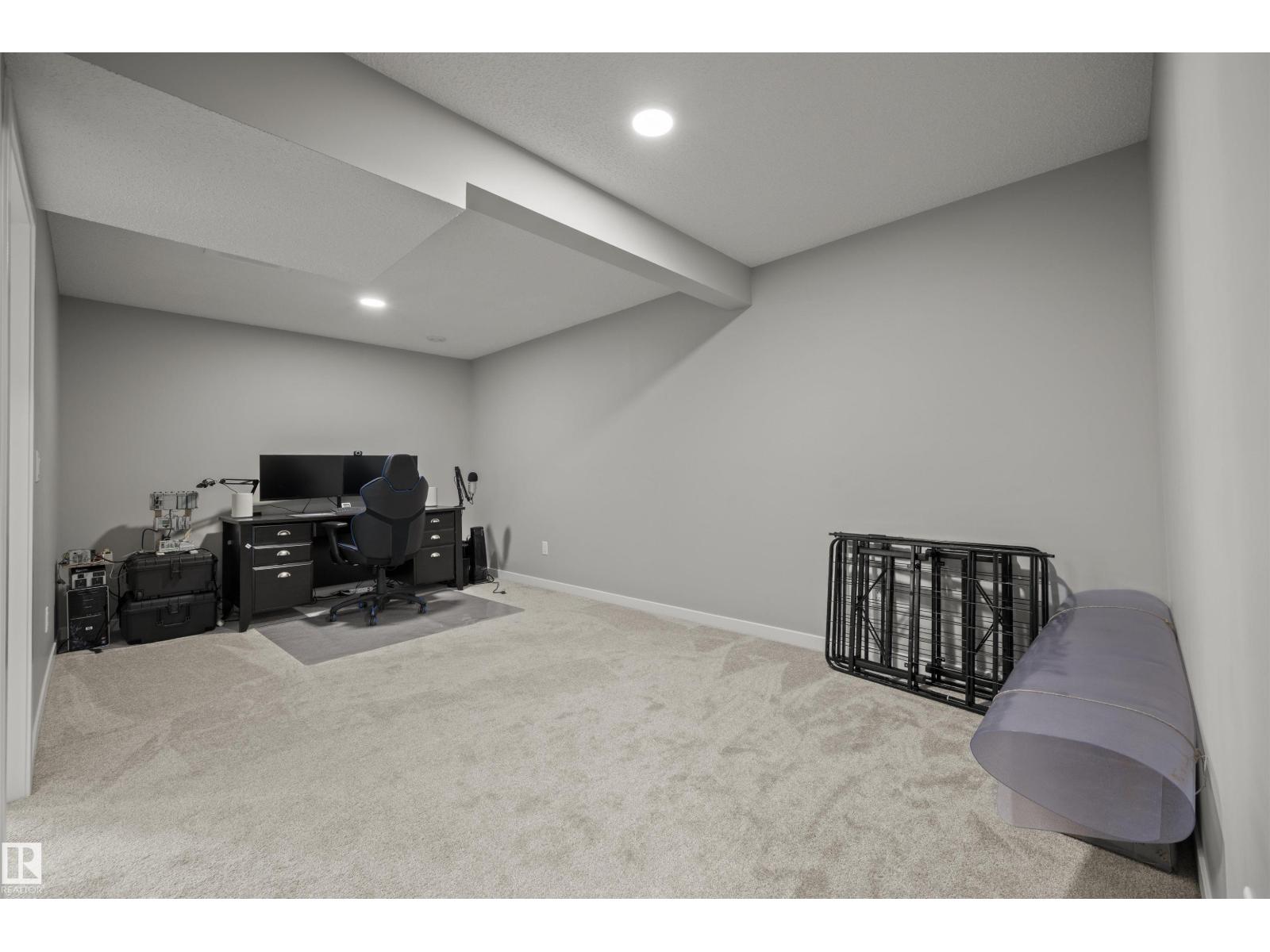 1745 ERKER WY NW, Edmonton