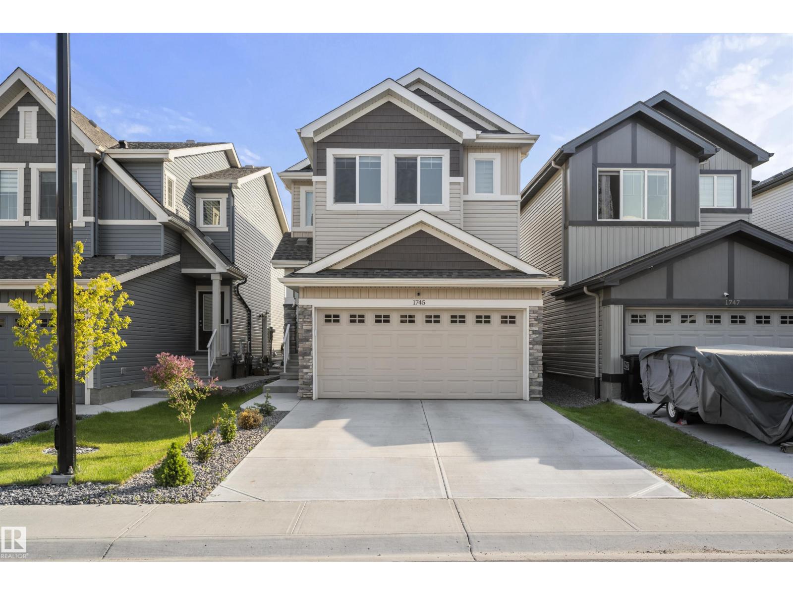 1745 ERKER WY NW, Edmonton