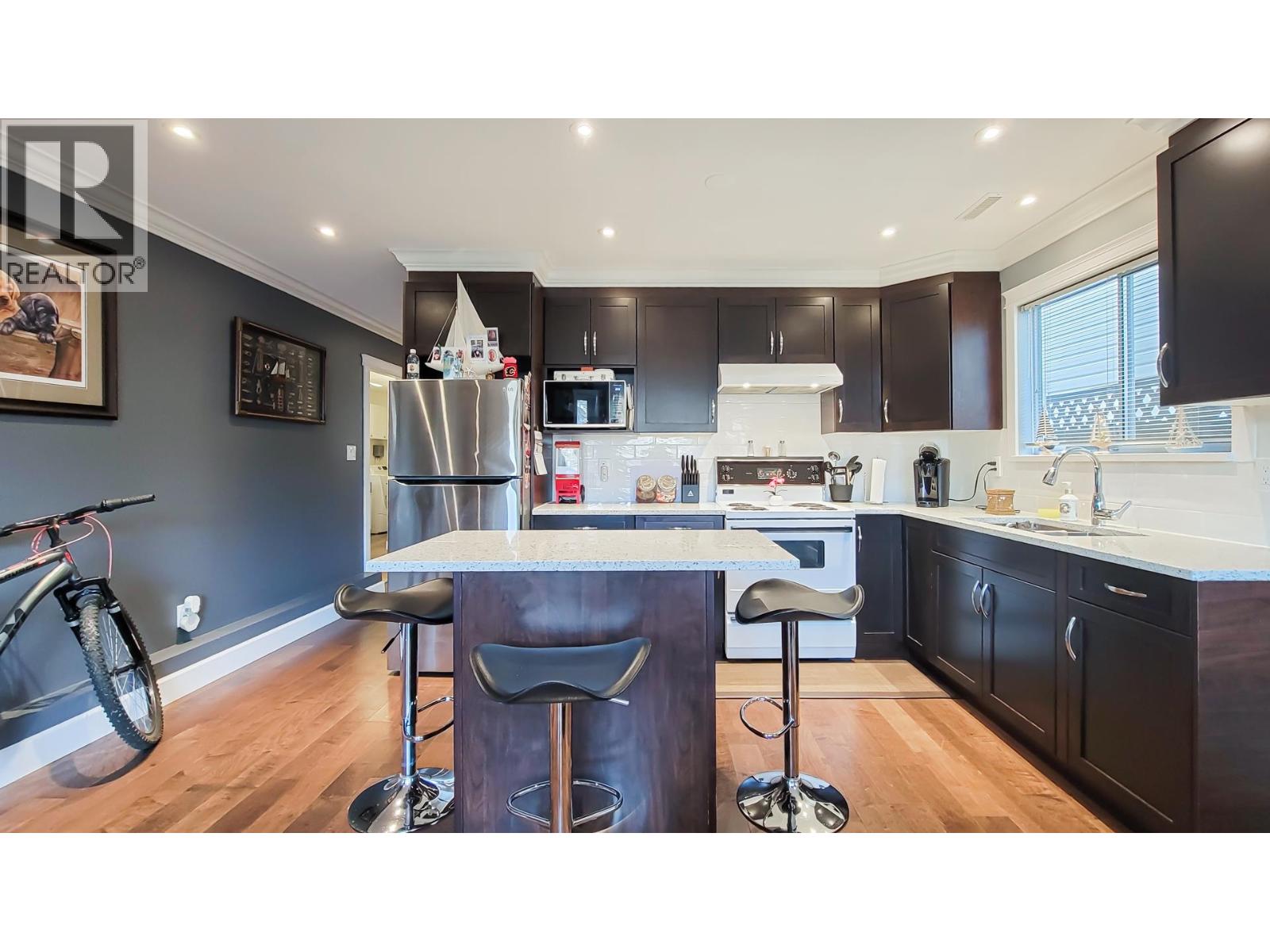 3153 JERVIS STREET, Port Coquitlam