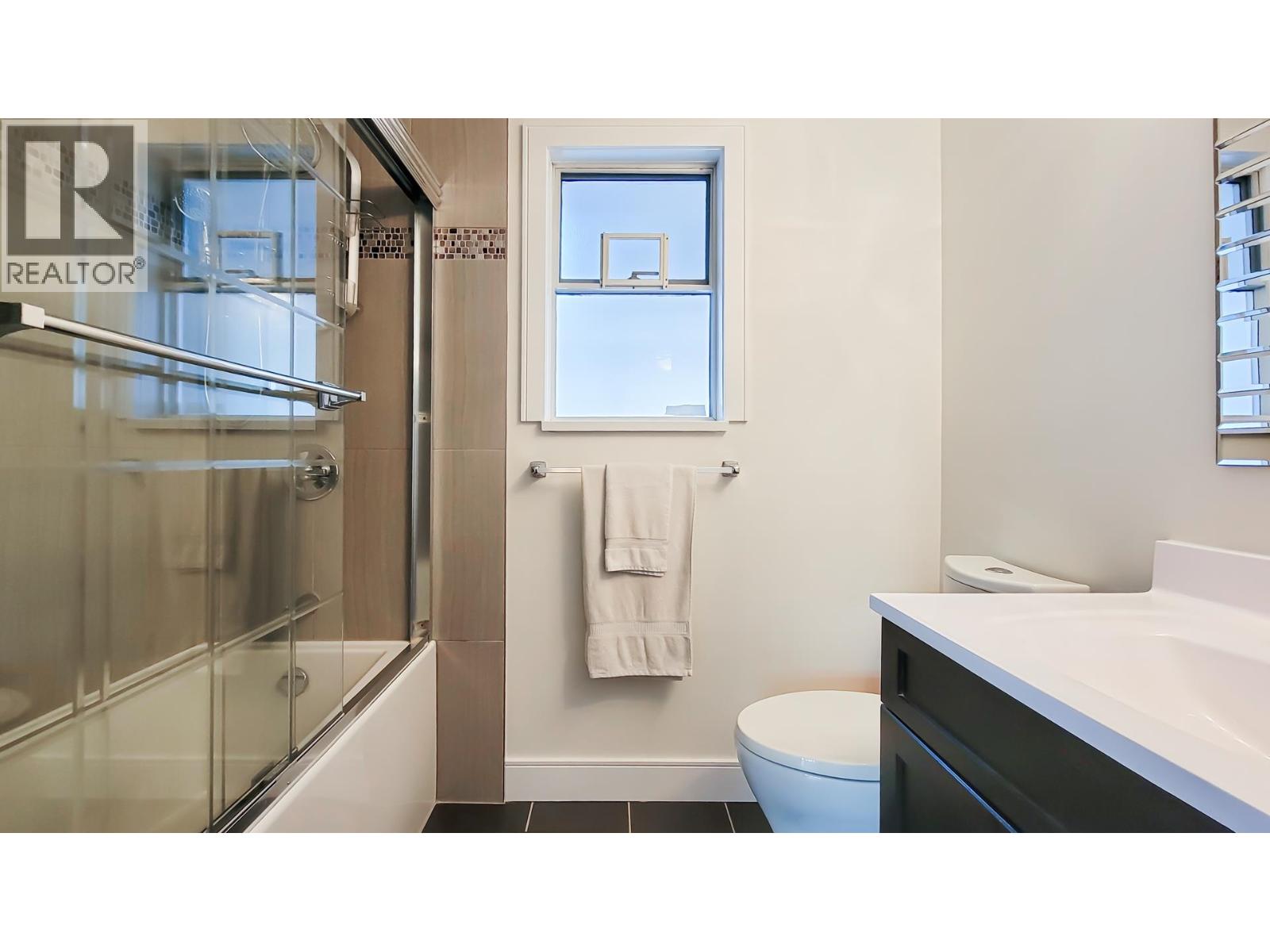 3153 JERVIS STREET, Port Coquitlam