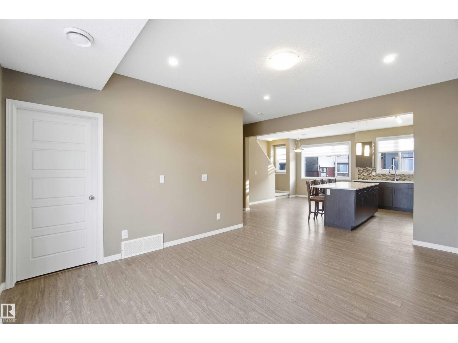 #2 16903 68 ST NW, Edmonton