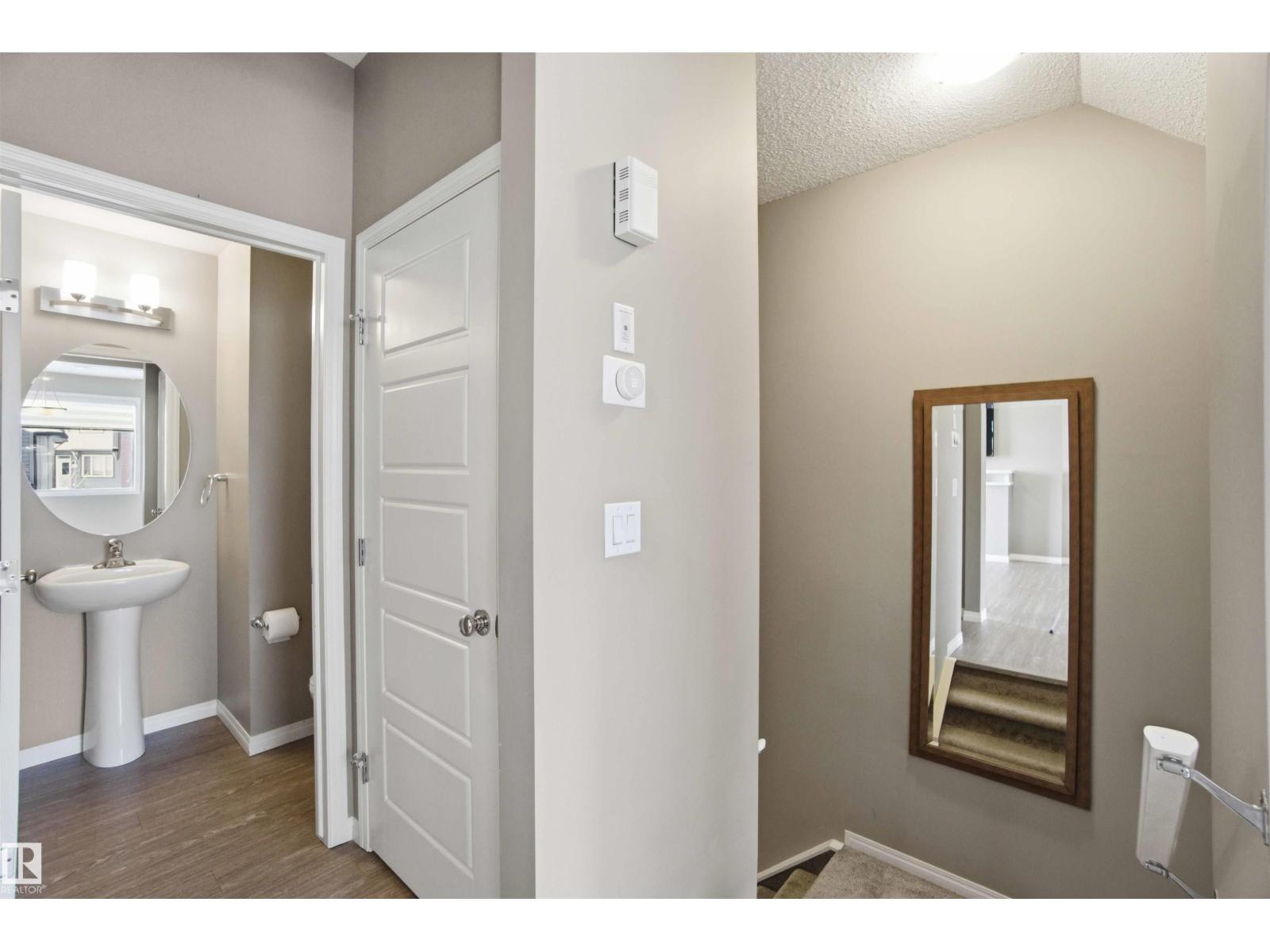 #2 16903 68 ST NW, Edmonton