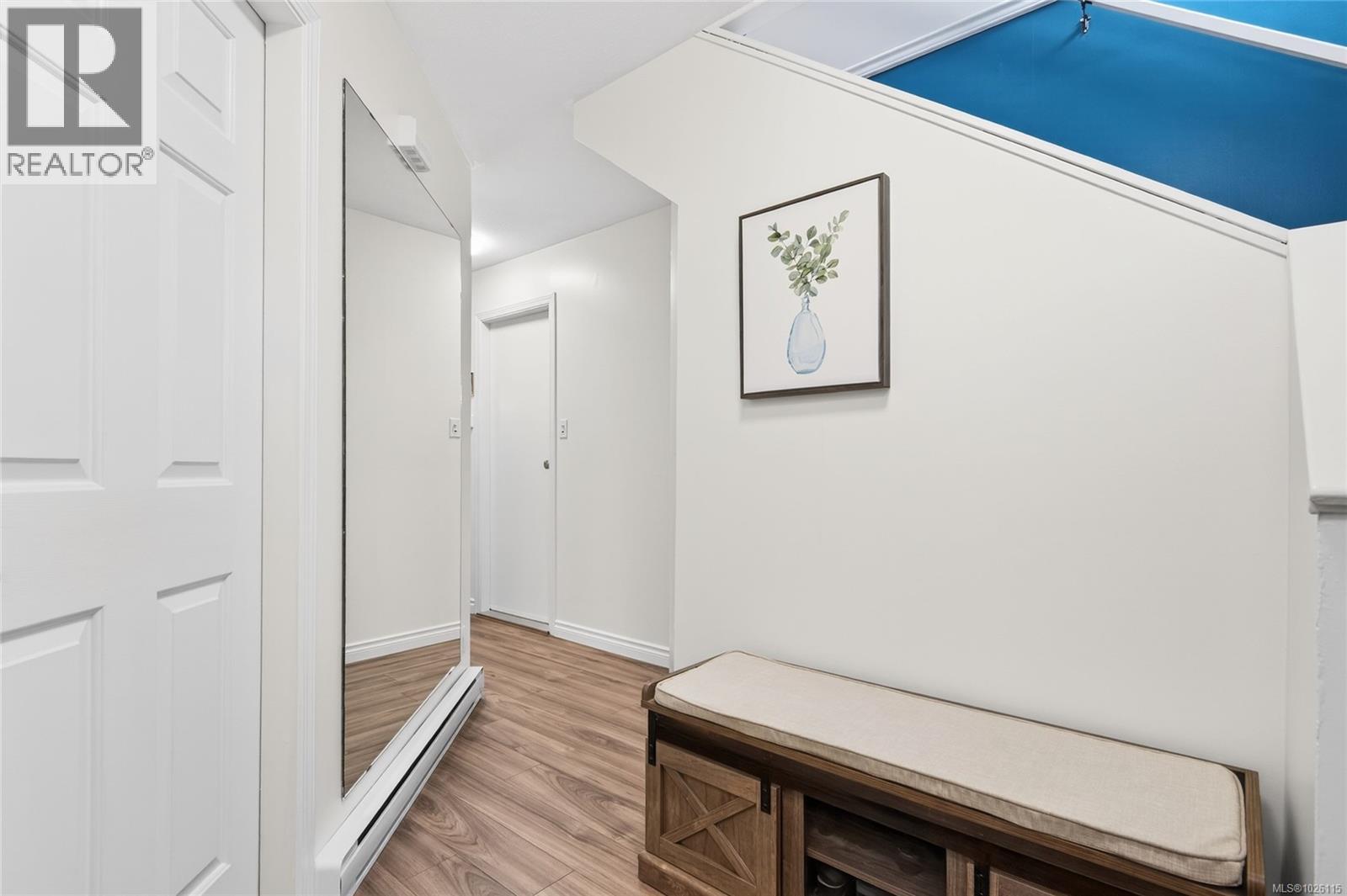 8 2200 Manor Dr, Comox