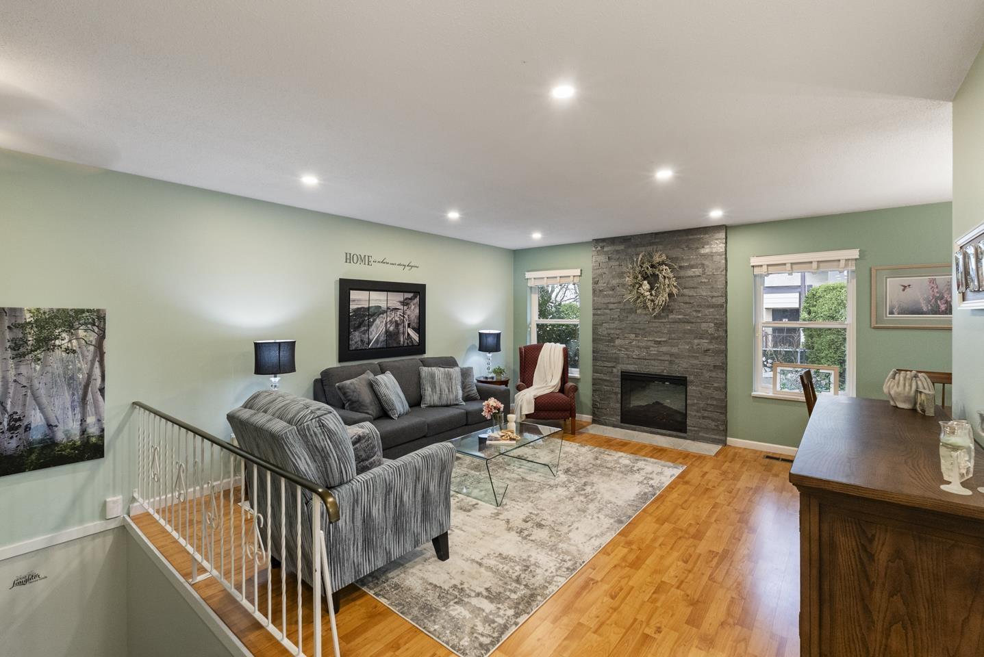 4 32925 GEORGE FERGUSON WAY - Photo 2 of 36, Abbotsford, British Columbia