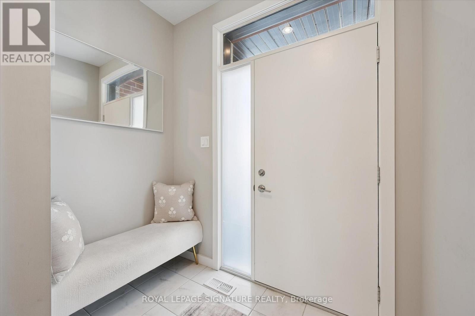 77 BEECHWOOD AVENUE - Photo 5 of 38, Guelph (Junction/Onward Willow), Ontario