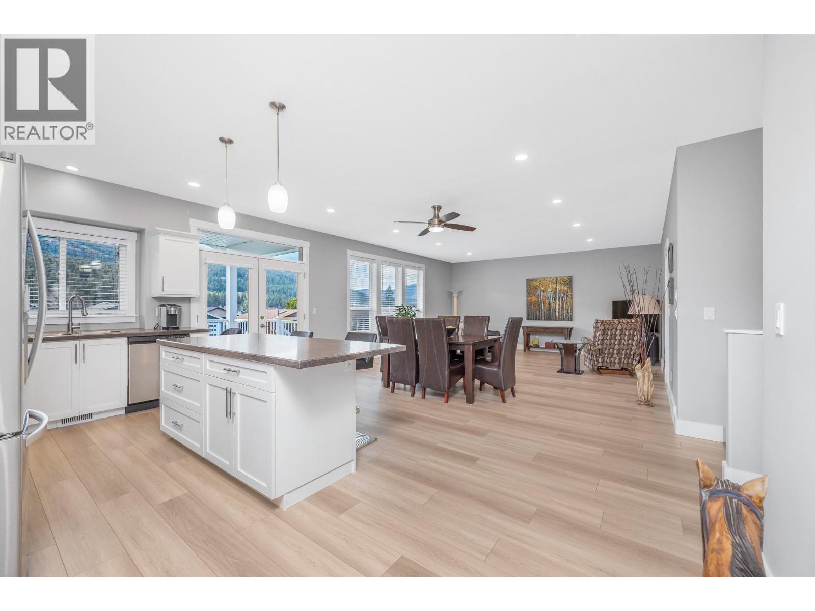 533 Loon Avenue, Vernon