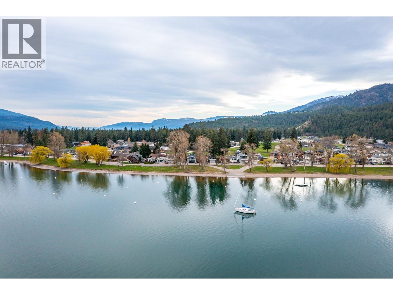 533 Loon Avenue, Vernon