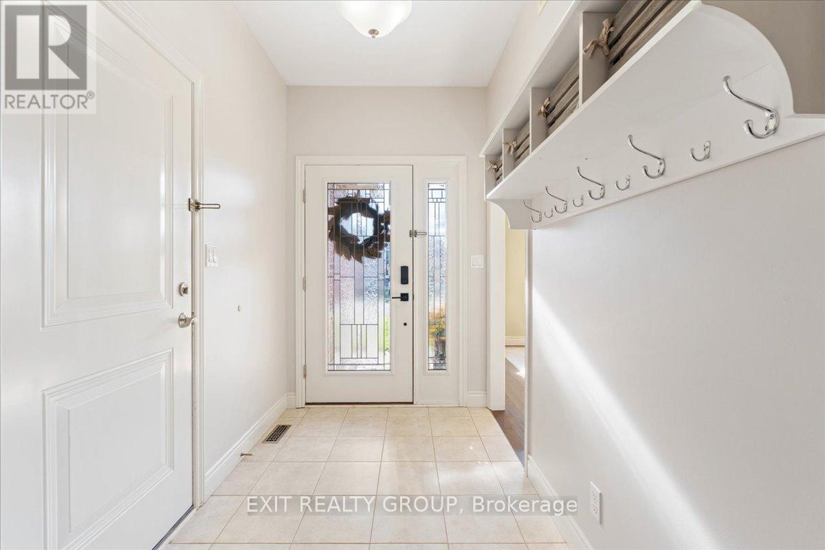 14 CAVENDISH DRIVE - Photo 4 of 42, Belleville (Thurlow Ward), Ontario