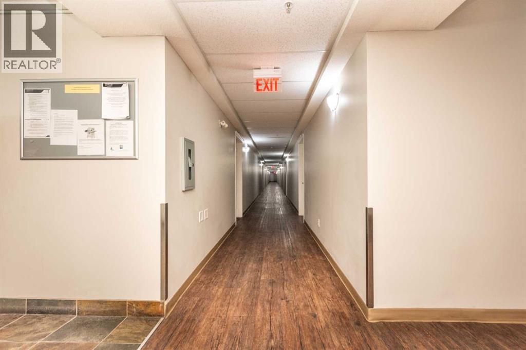 Single Family House for Sale in   Country Village Manor NE Country Hills Village Calgary 