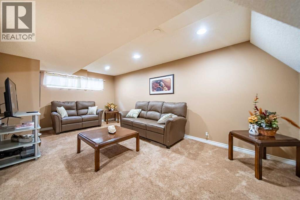 Single Family House for Sale in  Ranchview Crescent NW Ranchlands Calgary 