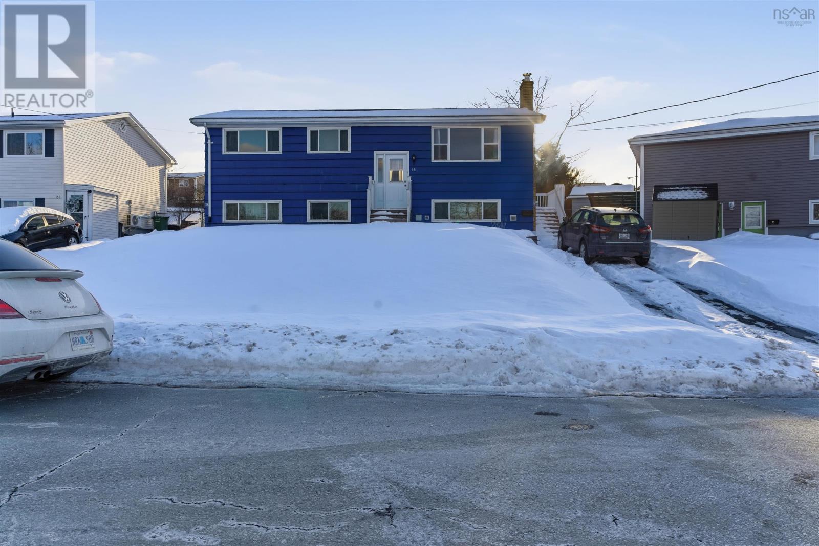 Property photo of 16/18 Clearview Street