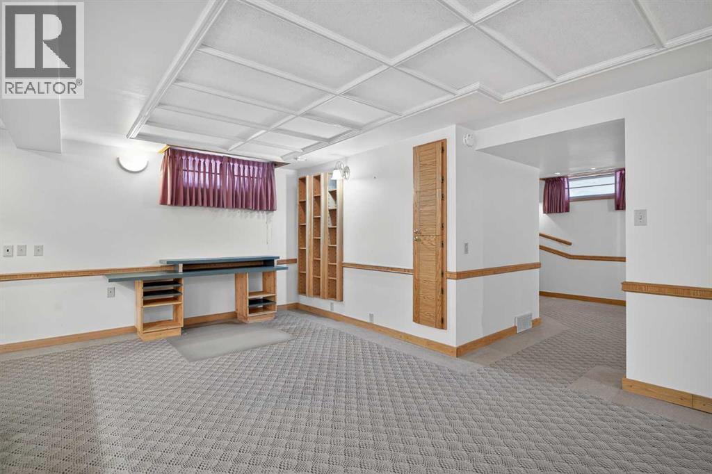 Single Family House Bungalow for Sale in  Capri Avenue NW Brentwood Calgary 