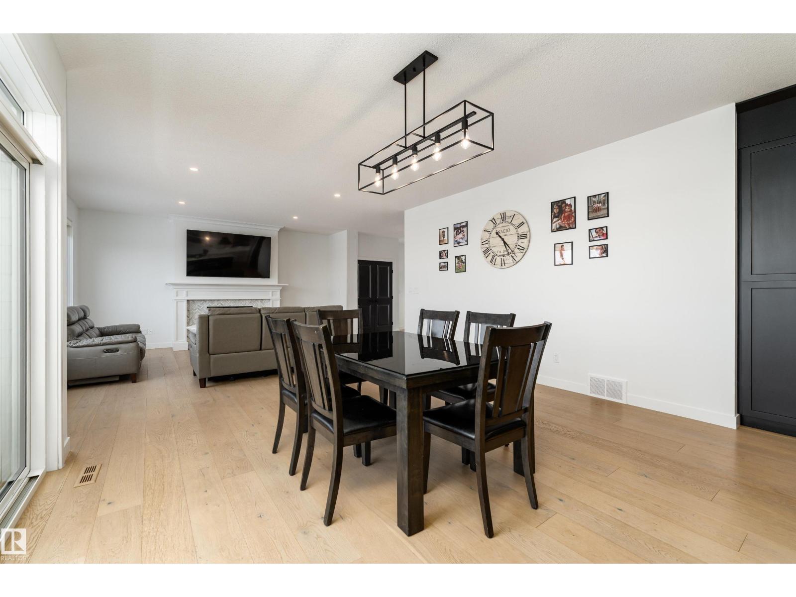 39 Jacobs CL, St. Albert