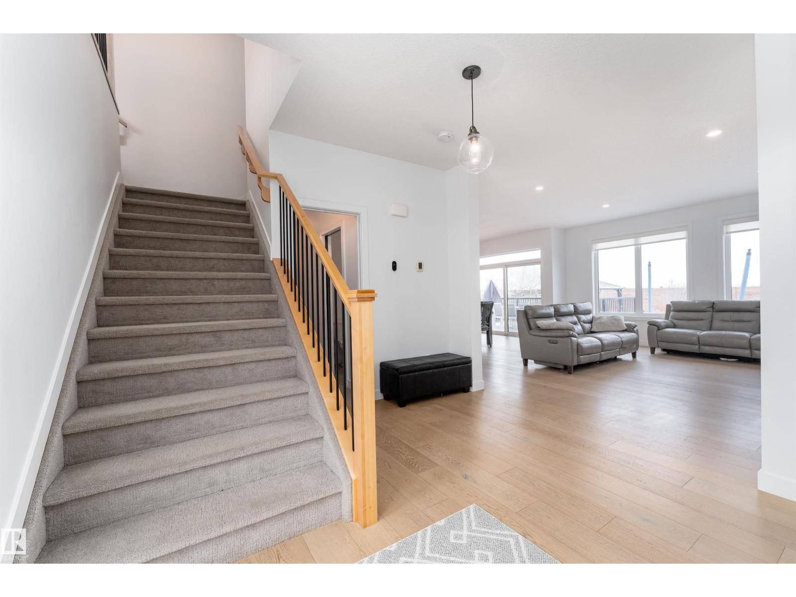 39 Jacobs CL, St. Albert