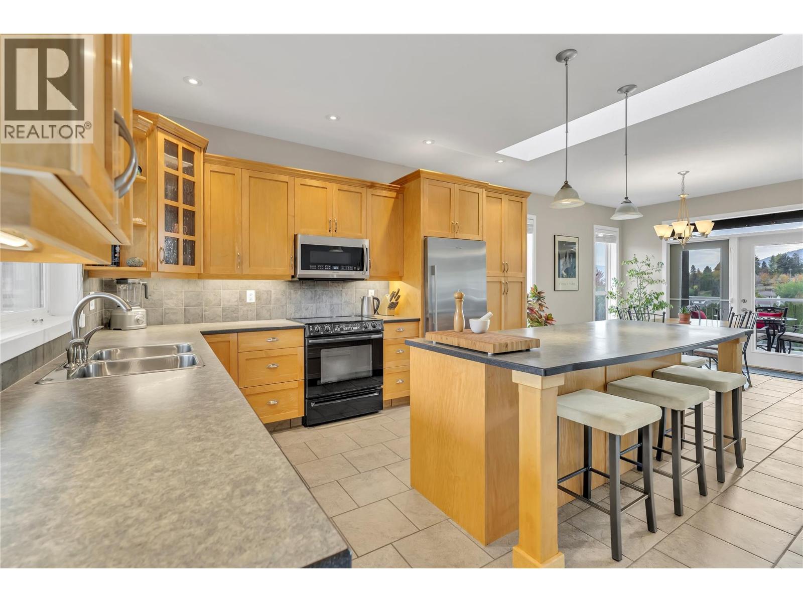  6420 Newton Road, Summerland