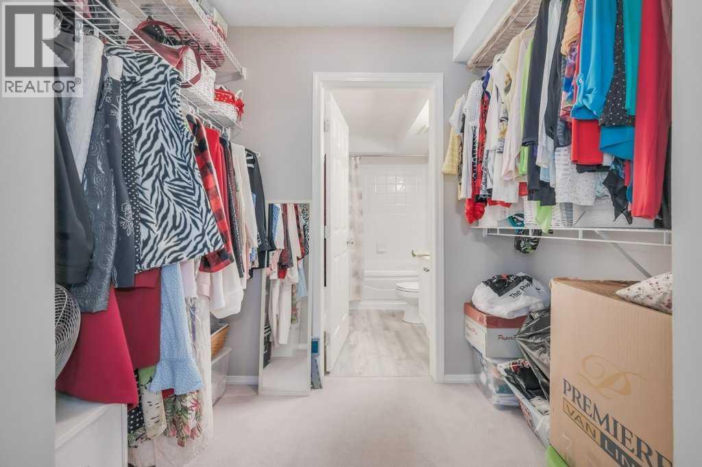 Single Family House for Sale in   Chaparral Ridge Drive SE Chaparral Calgary 